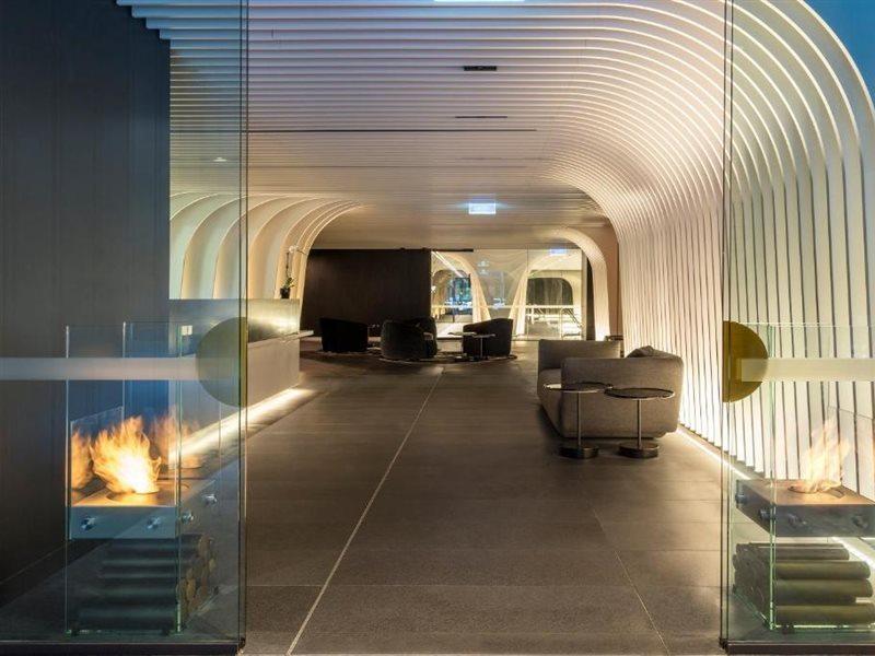Skye Suites Sydney Eksteriør billede The interior of the lounge