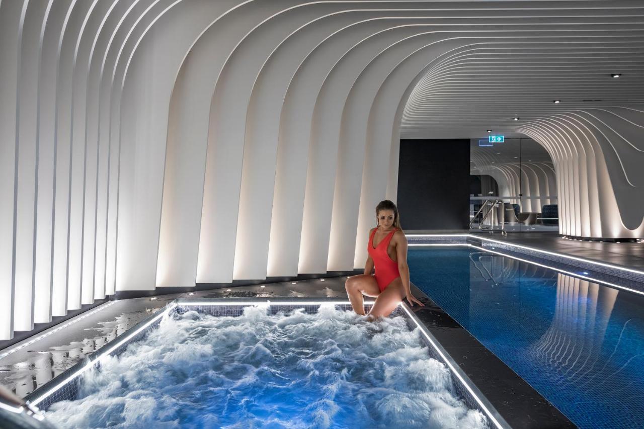 Skye Suites Sydney Eksteriør billede The spa at The Dorchester